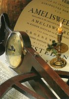 Een mahoniehouten landmeterswiel uit 1801. Het veilingbiljet dateert uit 1810. - A surveyor's wheel used in the early 19th century and an auction poster for the sale of Amelisweerd, a royal property.